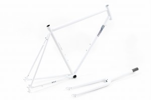 Rama miejska szosa szosówka retro vintage stalowa hi-ten Csepel Torpedo 3 Biała
