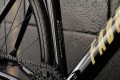 imgi_76_FabricBike-AERO-black-gold-inf4.jpg