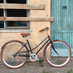 Baluma rower dwururka MIODOWA CZERŃ miejski retro klasyczny