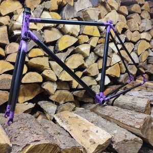 Malowanie Customowe " Fioletowe odcięcie" 